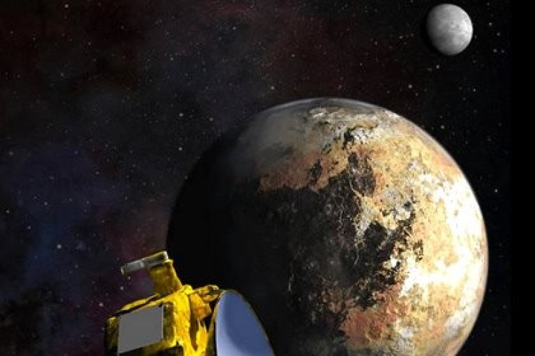 Станция New Horizons сделала первые цветные снимки Плутона и Харона