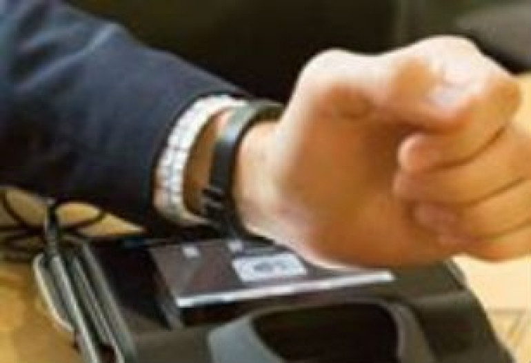 Jawbone анонсировал новые фитнес-трекеры Up2 и Up4