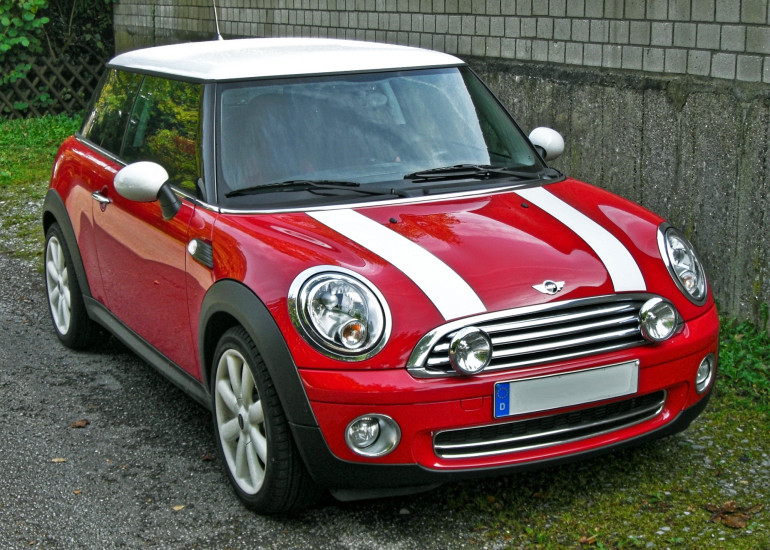BMW-ն հետ է կանչում  91 800 Mini Cooper` անվտանգության բարձիկների թերության պատճառով
