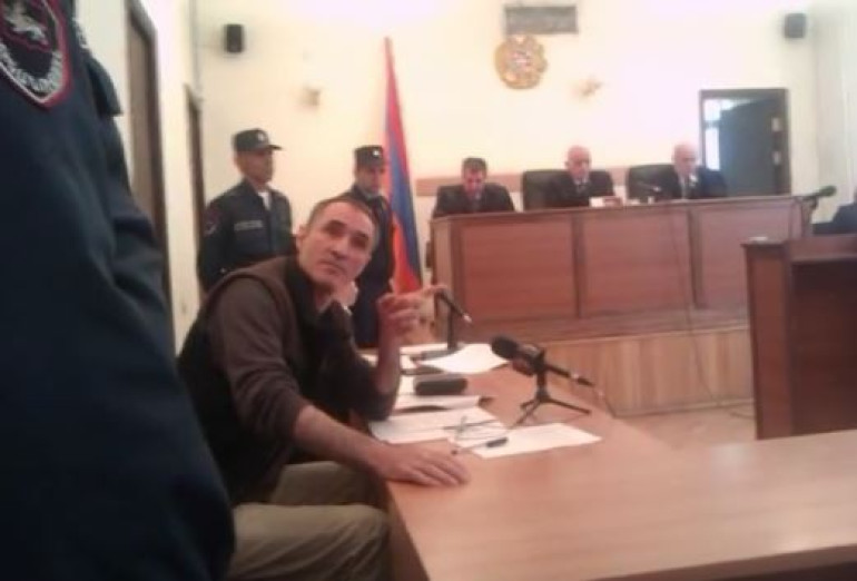 Միջադեպ Վարդան Պետրոսյանի գործով դատավարության ընթացքում (տեսանյութ)