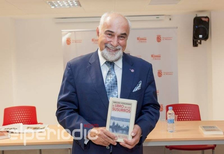 Խոսքերն` ընդդեմ մահվան և լռության. Բեռլինի գրականության փառատոնին այսօր հատվածներ կընթերցվեն «Շշուկների մատյան» գրքից