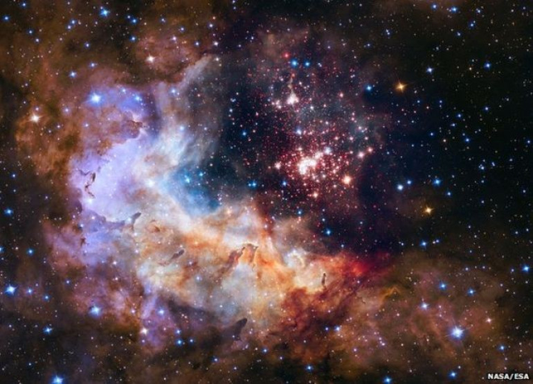 Hubble issues 25th birthday image