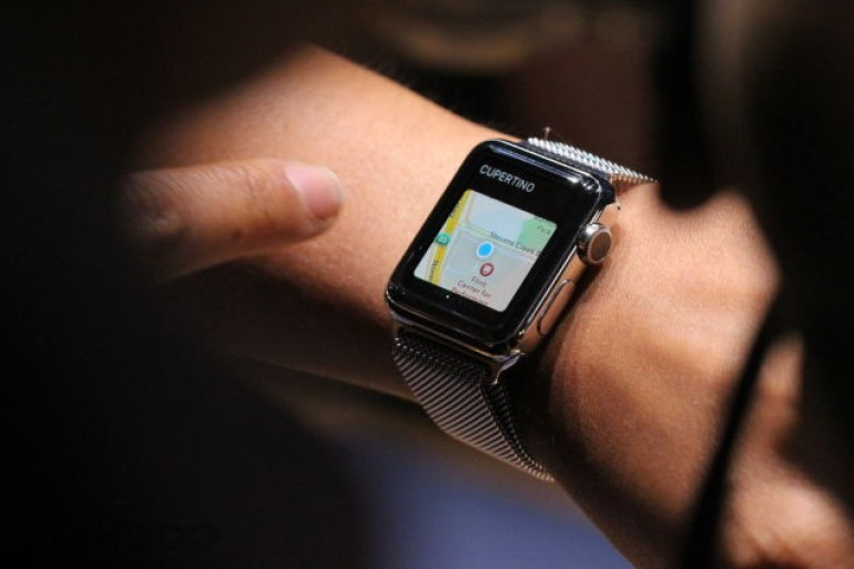 Канадский водитель оштрафован за использование Apple Watch