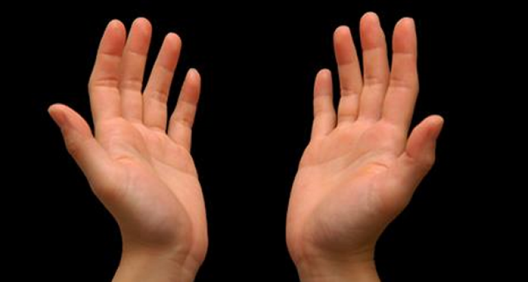 First symptoms of cancer appear on hands