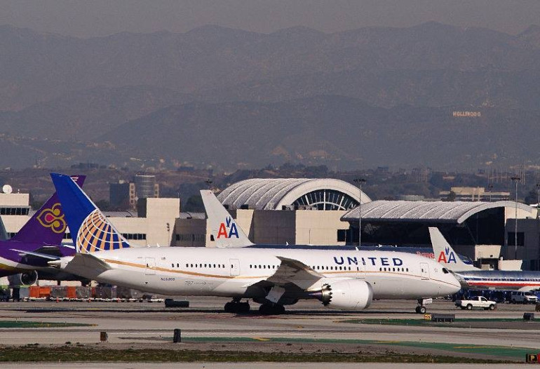 United Airlines ավիաընկերության օդանավը վթարային վայրէջք է կատարել