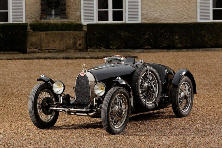 1927 թվականի Bugatti-ն 920 000 եվրոյով վաճառվել է ֆրանսիական աճուրդում
