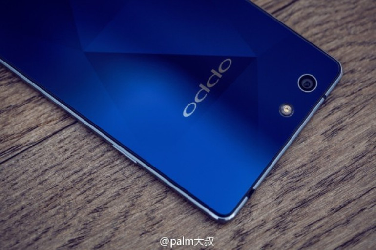 Oppo Mirror 5 սմարթֆոնի վաճառքը կմեկնարկի հունիսի վերջին. ԶԼՄ-ներ (լուսանկարներ)