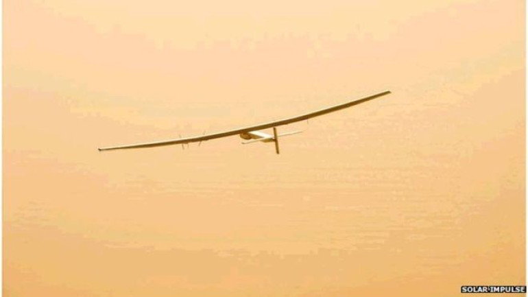 Solar impulse plane passes ‘no return’ point