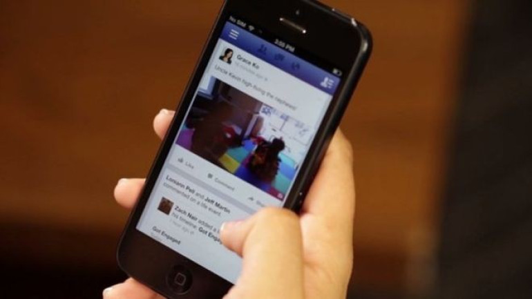 Facebook to share advertising revenue with video creators