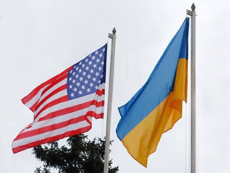 Украина и США подписали соглашение о режиме «открытого неба»