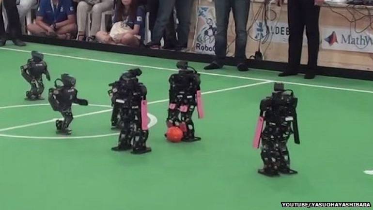 Japan's humanoids scoop 1-0 win at RoboCup