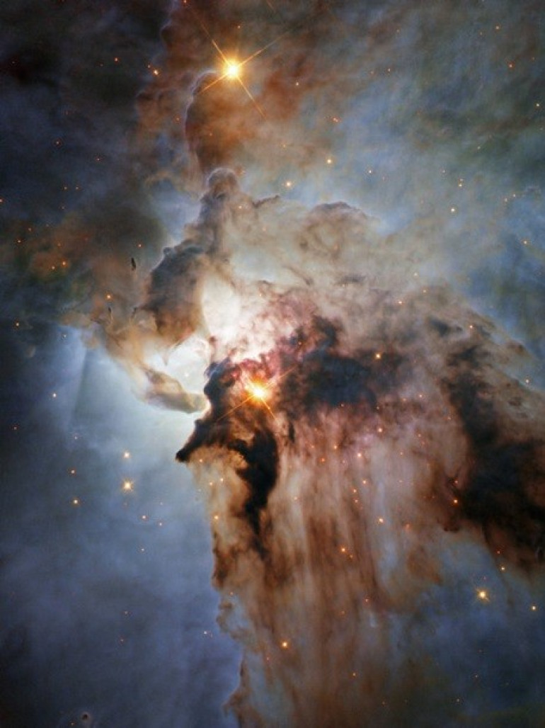 Hubble передал фотографию туманности Лагуна