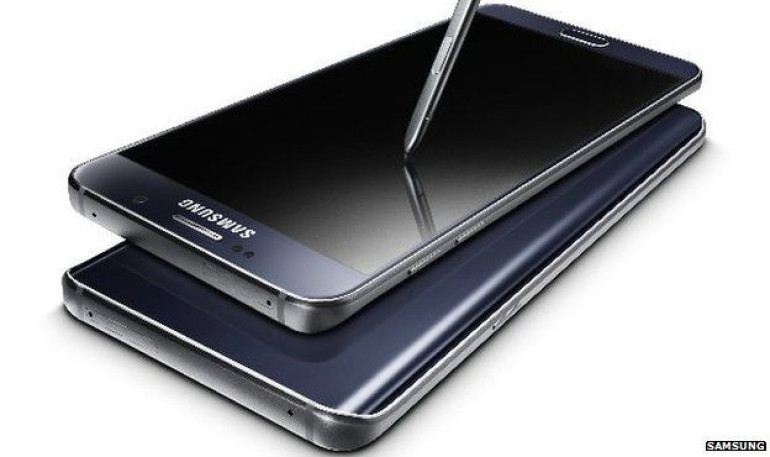 Samsung unveils two big smartphones