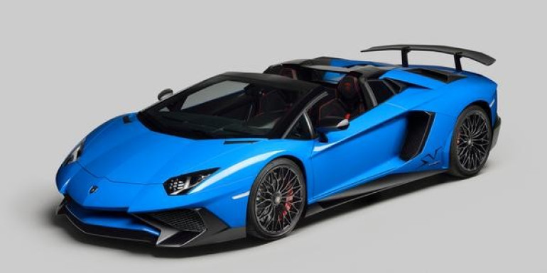 Lamborghini представила сверхмощный родстер Aventador