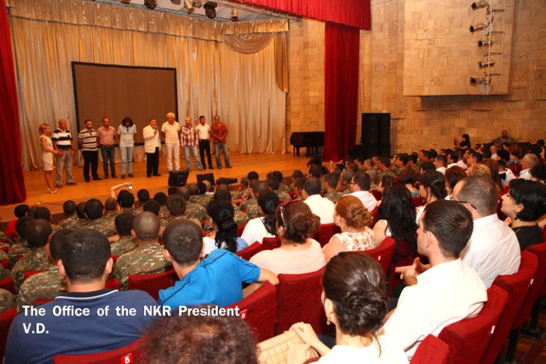 Բակո Սահակյանը ներկա է գտնվել Զորի Բալայանի «Արմենիա. Ծովից ծով» ֆիլմի շնորհանդեսին