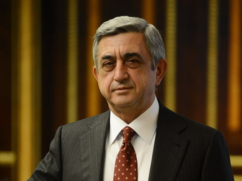 20-ամյա Ջոլիի սևուսպիտակ լուսանկարները հանվել են վաճառքի (լուսանկարներ)