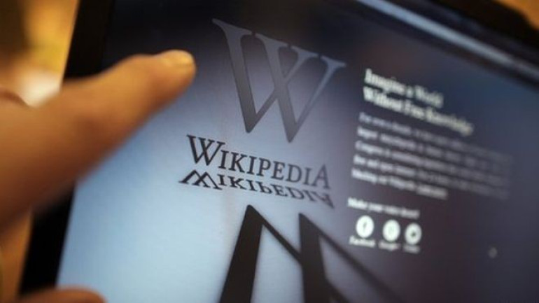 Wikipedia blocks hundreds of 'scam' sock puppet accounts