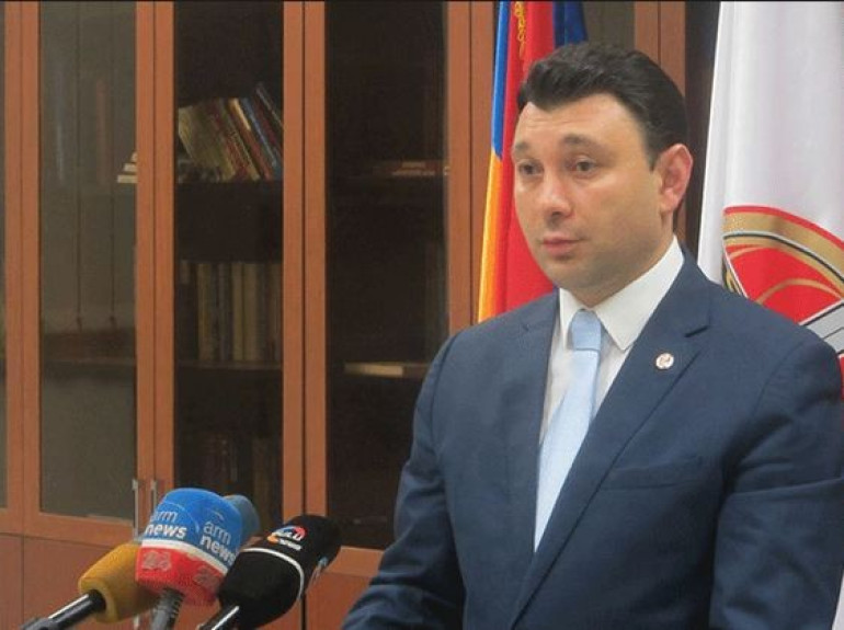 Որքանով տեղյակ եմ` այս պահին Կ.Բեքարյանից ինքնաբացարկի դիմում չի եղել. ՀՀԿ խոսնակ