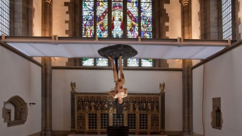 Sheffield cathedral welcomes graphic sculpture