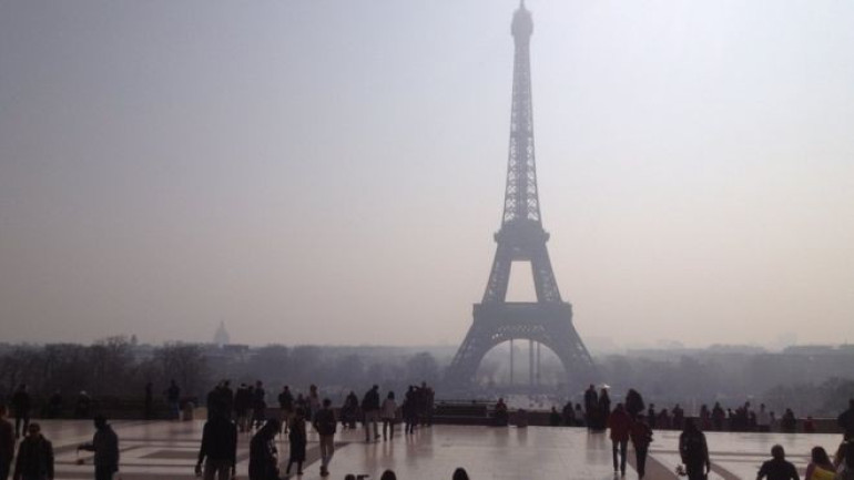 'Something weird' in European car emissions tests say analysts