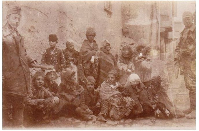 Коллекция Музея-института Геноцида армян пополнилась новой фотографией 1915 года