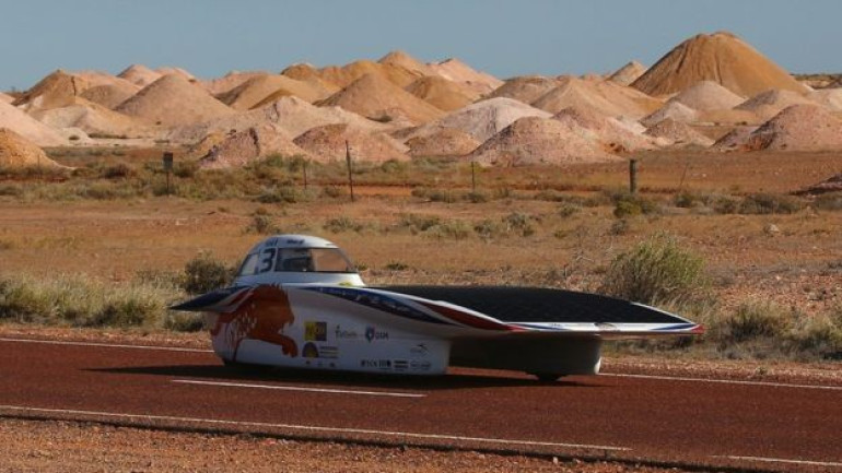 World Solar Challenge: Dutch university Delft wins race in Australia