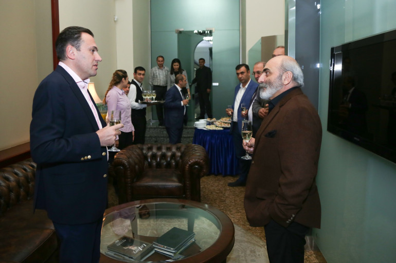 «Կոնվերս Բանկը» շնորհավորել է դերասան Միքայել Պողոսյանին ժողովրդական արտիստի կոչմանն արժանանալու առթիվ
