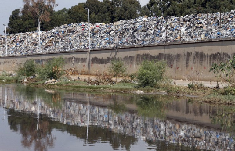 Բեյրութում հորդառատ անձրևներն աղբակույտերը տարածել են քաղաքով մեկ