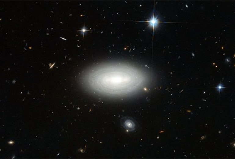 Hubble աստղադիտակը ցուցադրել է Տիեզերքի ամենամիայնակ գալակտիկան