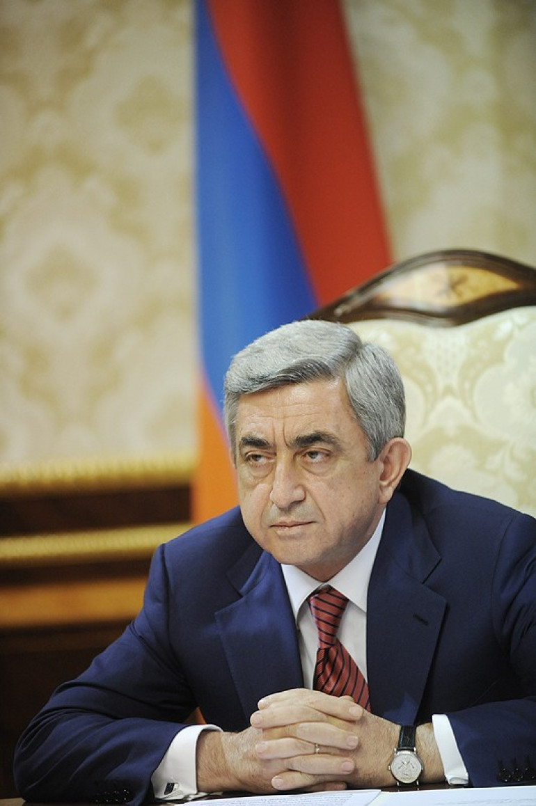 Այս դժվարին պահին Հայաստանը եղբայր Ֆրանսիայի կողքին է. Ս. Սարգսյանը ցավակցական հեռագիր է հղել Օլանդին