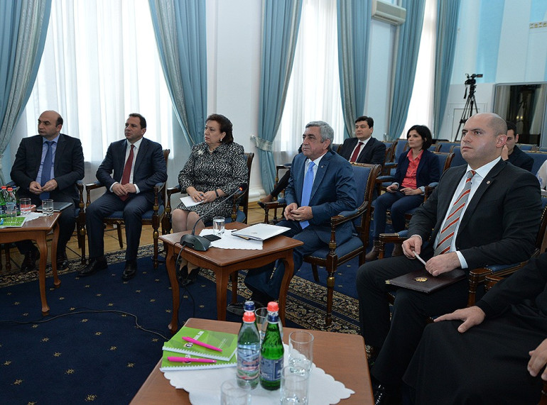 Նախագահ Սերժ Սարգսյանն ընդունել է «Դասարան» կրթական ծրագիրն իրականացնող թիմին