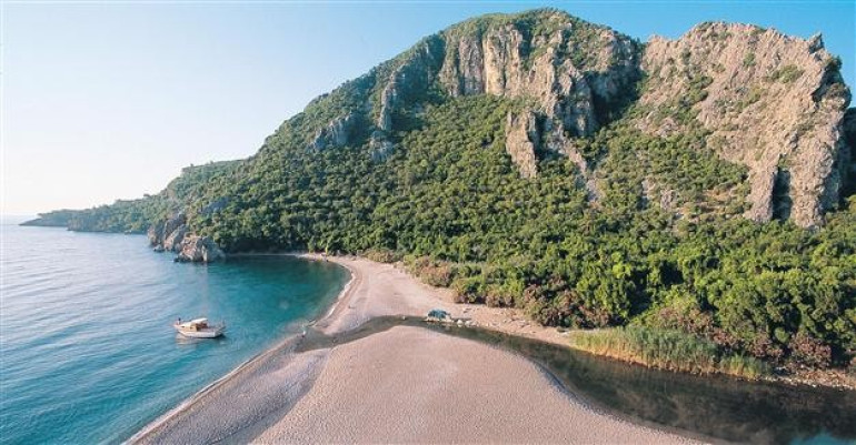Russia crisis may cost Antalya $6.5bn