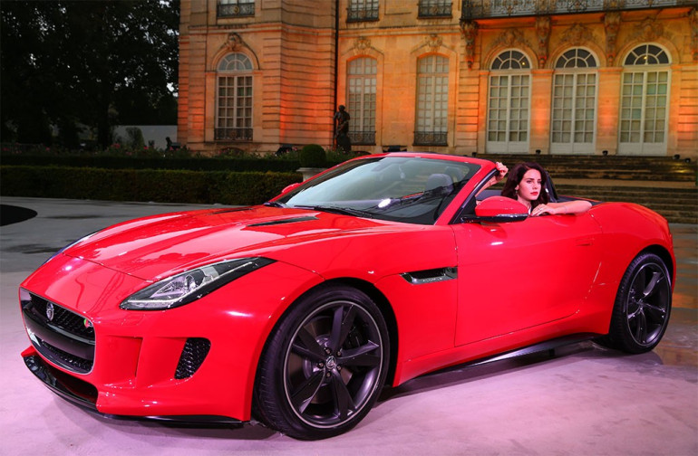1 շաբաթում Լանա Դել Ռեյից 2 Jaguar են գողացել. (լուսանկարներ) 1 շաբաթում Լանա Դել Ռեյից 2 Jaguar են գողացել. (լուսանկարներ)