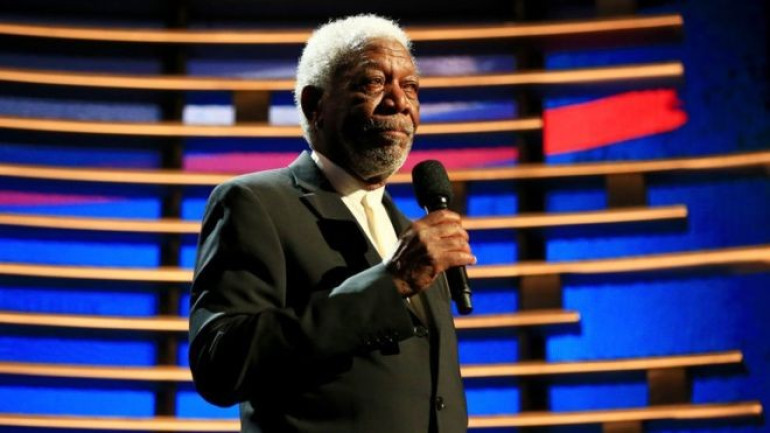 Actor Morgan Freeman in plane scare