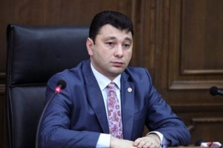 Բելառուսական քաղաքում ձյան պակասը «լրացրել» է 200 կգ ալյուրը (լուսանկարներ)