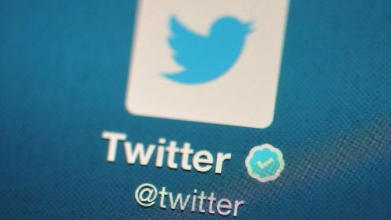 Twitter warns of government 'hacking'