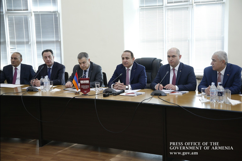Հովիկ Աբրահամյանը վերընտրվել է ՀՊՏՀ խորհրդի նախագահի պաշտոնում