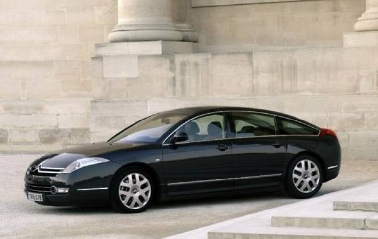 Citroen-ը ցուցադրել է C6 պրեմիում դասի շքեղ սեդանը (լուսանկարներ)