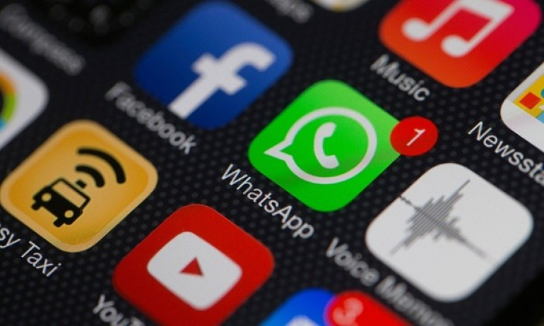 WhatsApp becoming fully free
