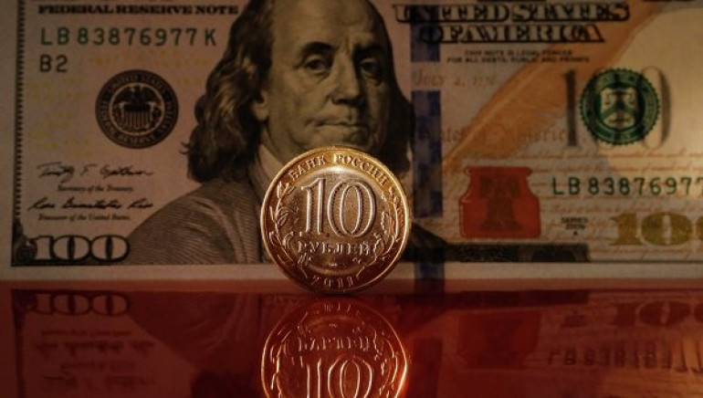 Նոր պատմական ռեկորդ. մոսկովյան բորսայում դոլարի փոխարժեքը հատել է 85 ռուբլու շեմը, եվրոյինը՝ 93