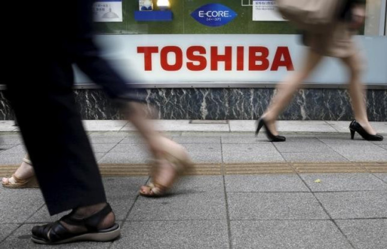 Toshiba to sell part of its chip operations