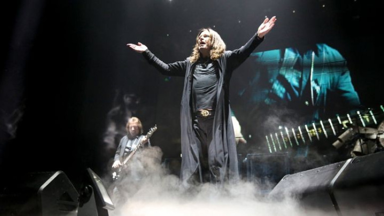 Black Sabbath խումբը հետաձգել է հրաժեշտի շոուն՝ Օզի Օսբորնի հիվանդության պատճառով