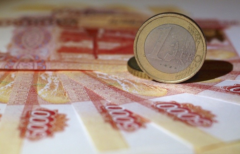 Մոսկովյան բորսայում եվրոյի փոխարժեքը հատել է 90 ռուբլու շեմը