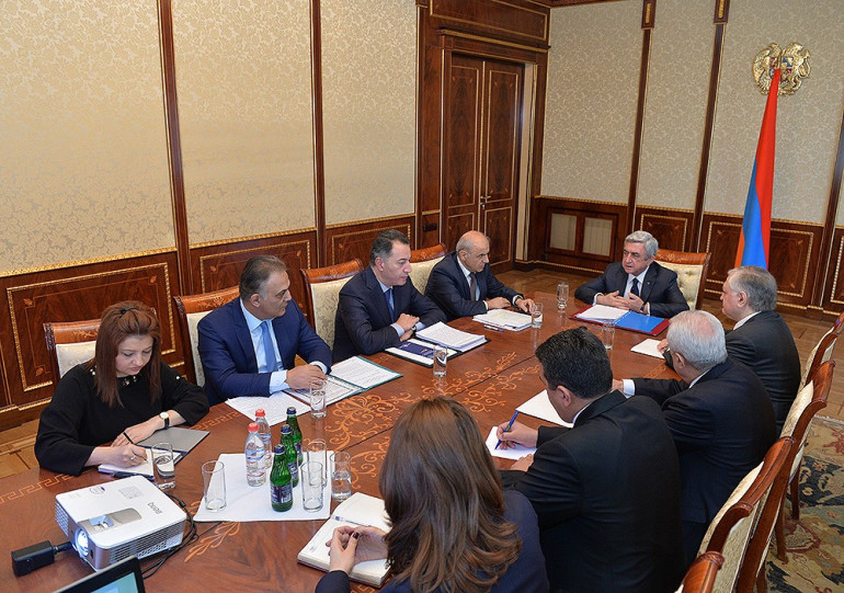 Նախագահը խորհրդակցությունների շարք է սկսել գործընկեր երկրների հետ տնտեսական կապերի ակտիվացման հեռանկարների վերաբերյալ