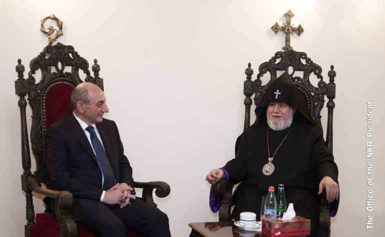 Բակո Սահակյանը հանդիպել է Գարեգին Բ–ի հետ