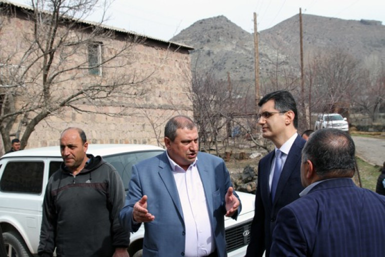 Շատինում բնակարանամուտ են տոնում