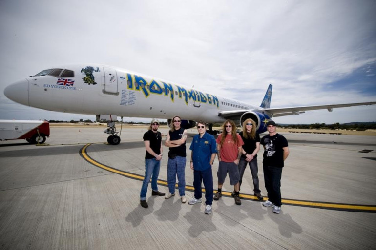 Iron Maiden ռոք խմբի «Բոինգը» Չիլիում բախվել է քարշակի