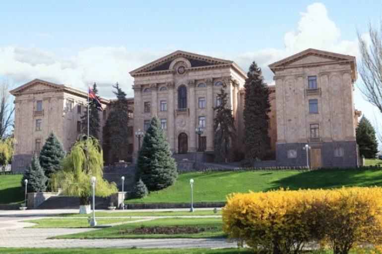 «4+4+4»-ը քննարկում էր  նույնականացման քարտերով քվեարկելու հարցը