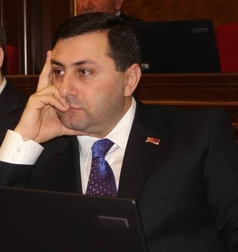 Պեդրո Ագրամունթը ԵԽԽՎ-ի ամոթն է. Սամվել Ֆարմանյանի հոդվածը՝ իսպանական լրատվամիջոցում