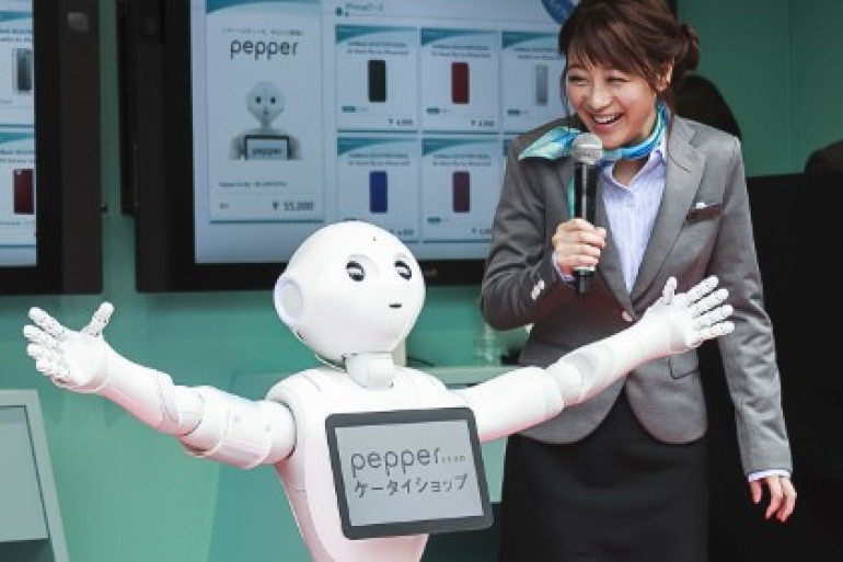 World’s first ever robot admitted to school in Japan